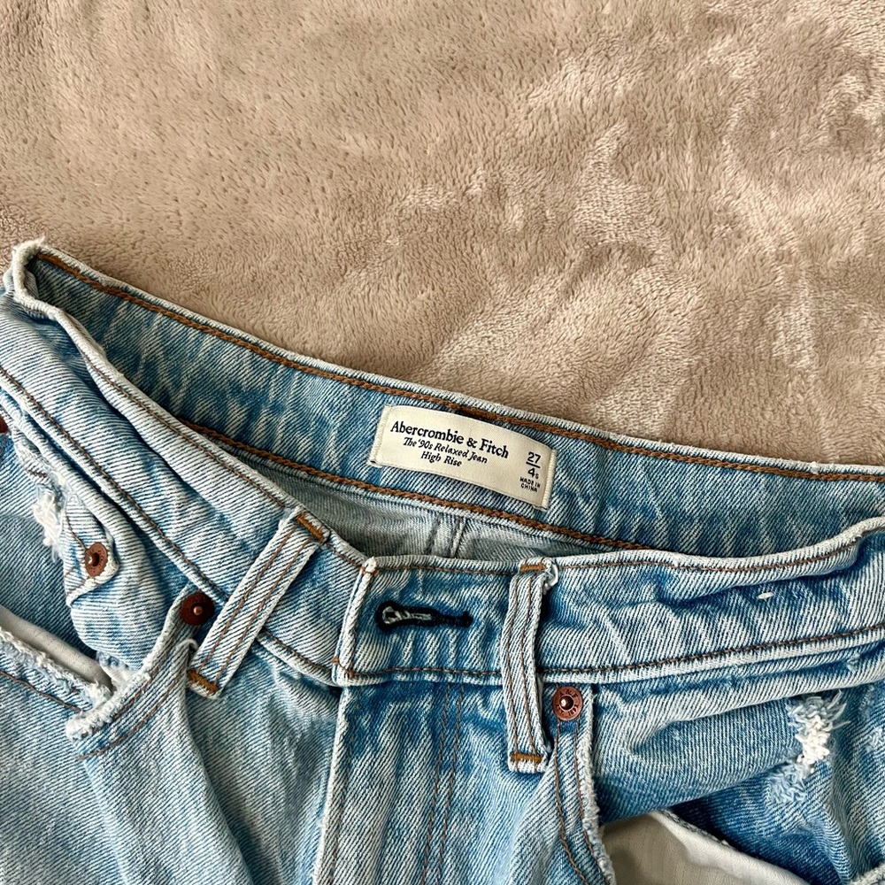 Abercrombie & Fitch Light Blue Ripped Straight Leg Jeans - Picture 3 of 3